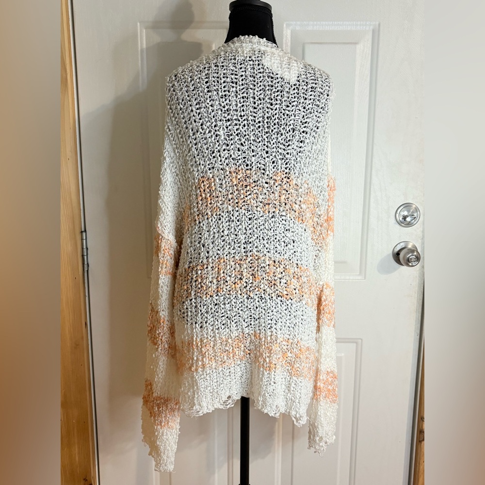POL Crochet peach and white Oversized Comfy Sweater NWT size Medium - Picture 7 of 15